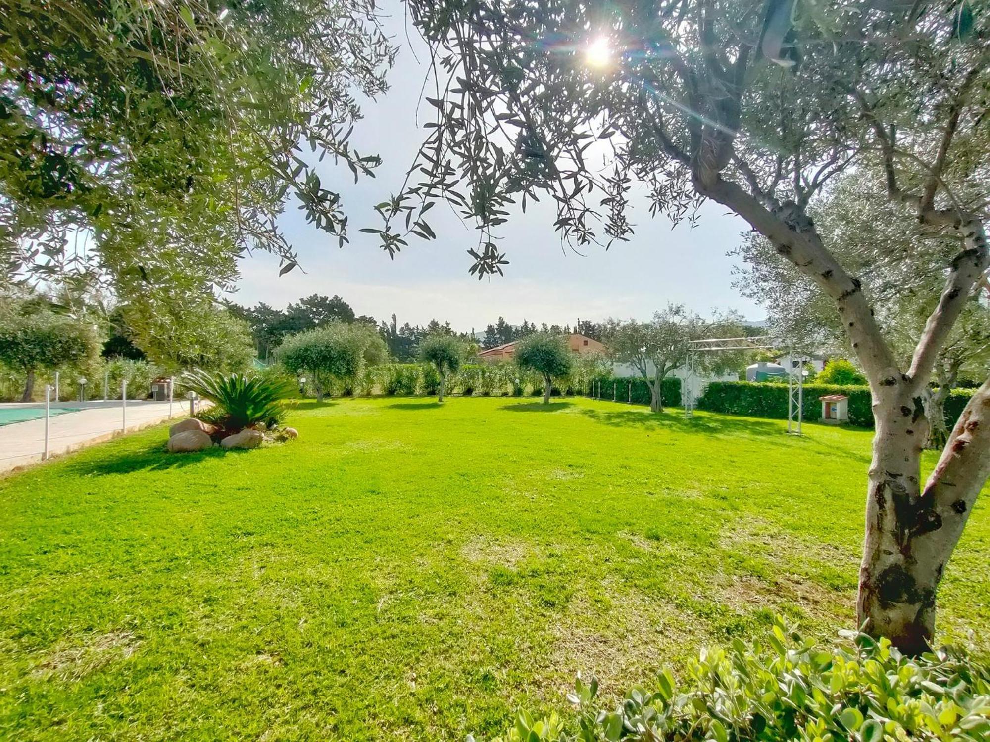 Case Vacanze Mare Nostrum - Villas In Front Of The Beach With Pool Campofelice Di Roccella Exterior foto