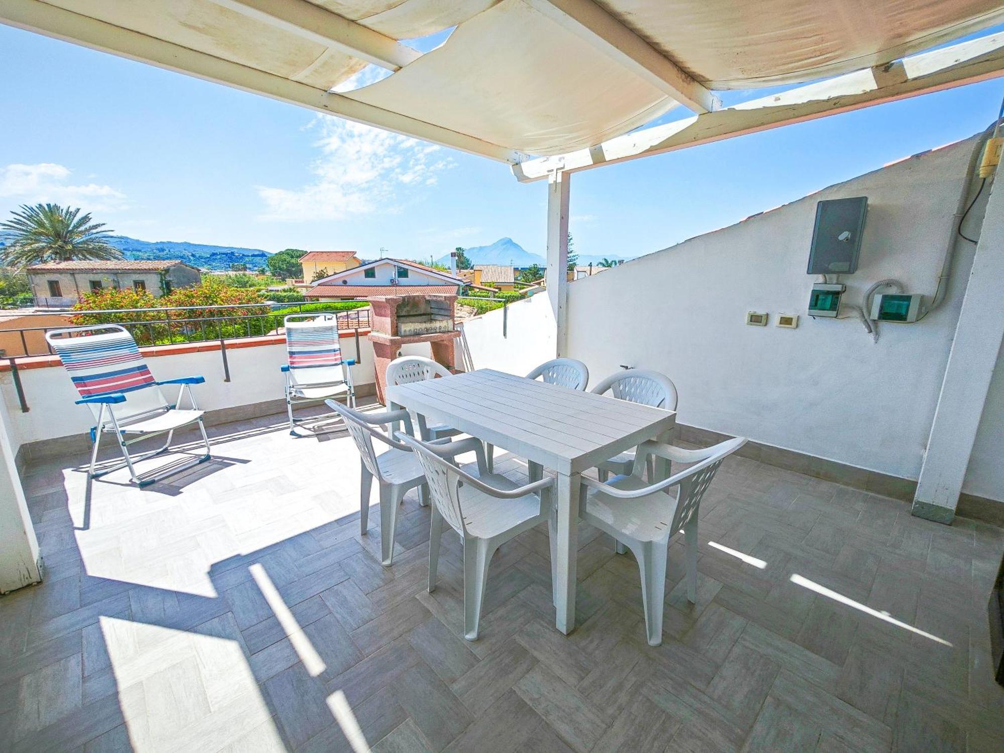 Case Vacanze Mare Nostrum - Villas In Front Of The Beach With Pool Campofelice Di Roccella Exterior foto
