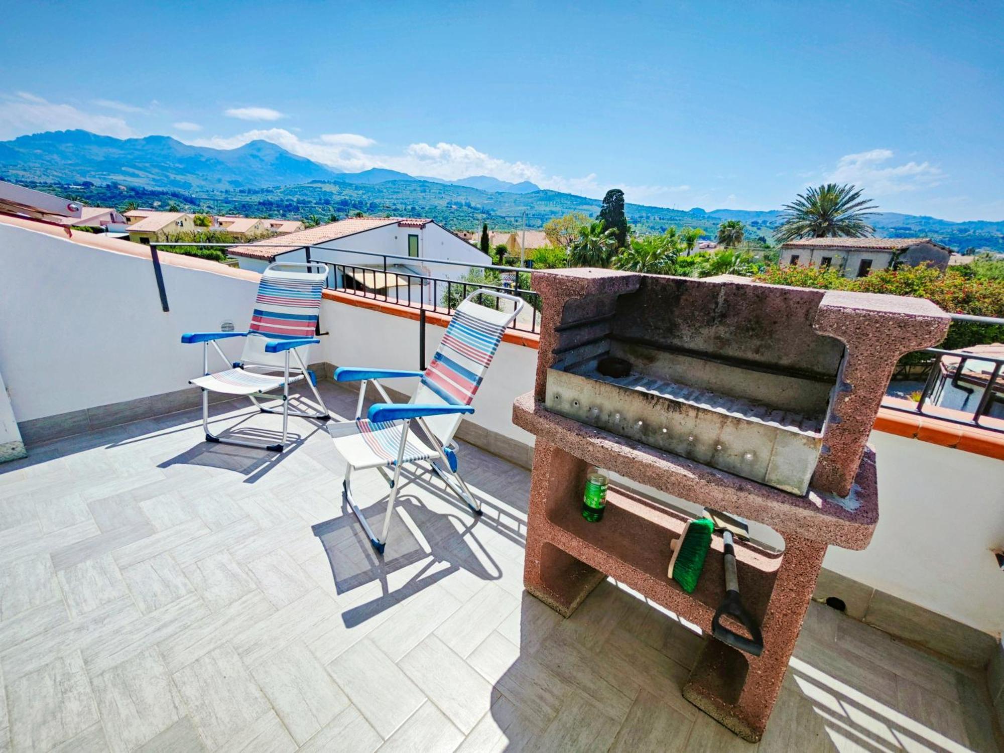 Case Vacanze Mare Nostrum - Villas In Front Of The Beach With Pool Campofelice Di Roccella Exterior foto