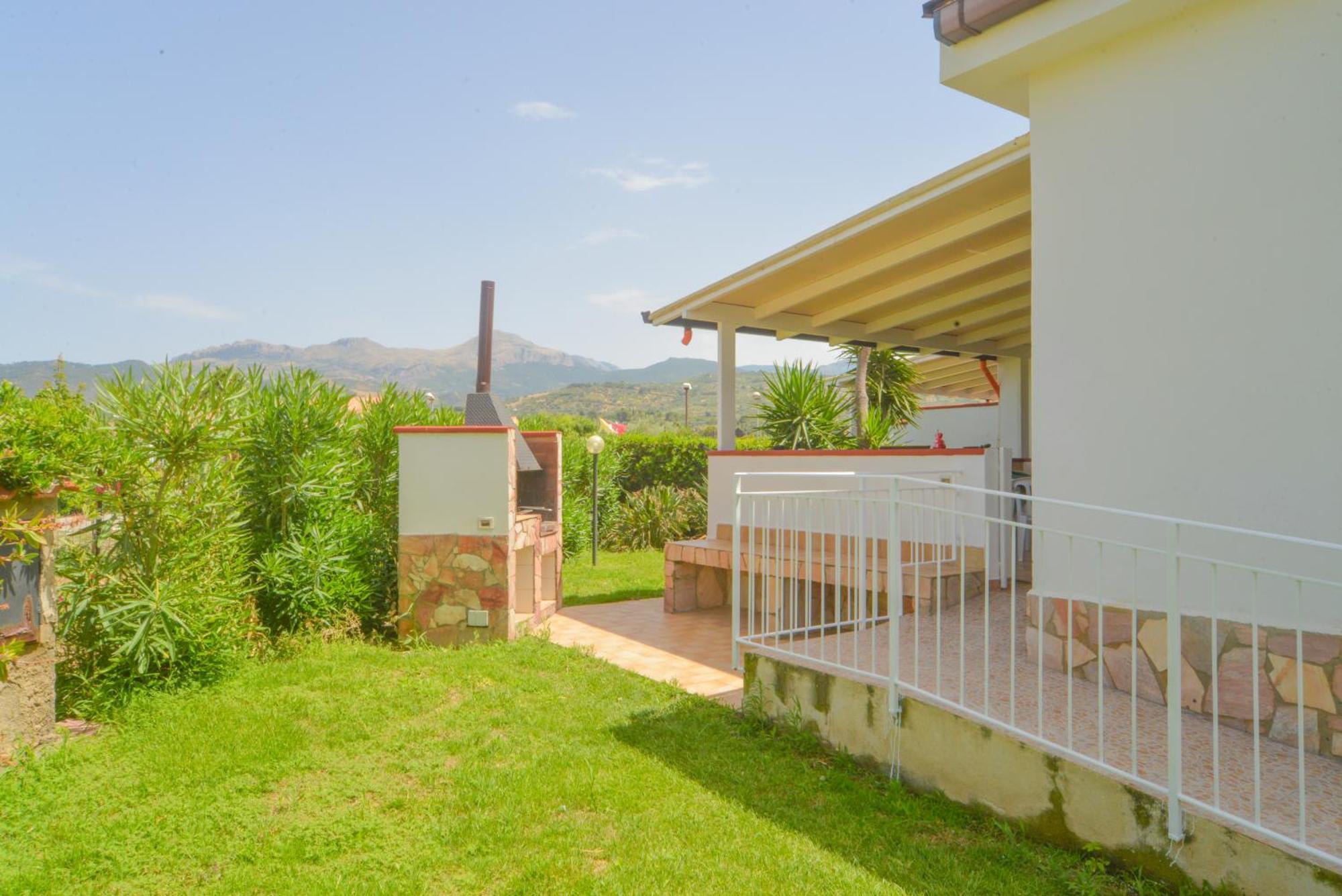 Case Vacanze Mare Nostrum - Villas In Front Of The Beach With Pool Campofelice Di Roccella Exterior foto
